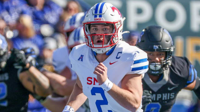 SMU's Preston Stone throwing against Memphis